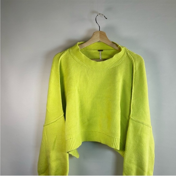 Free People Croptop Sweater - Picture 2 of 5